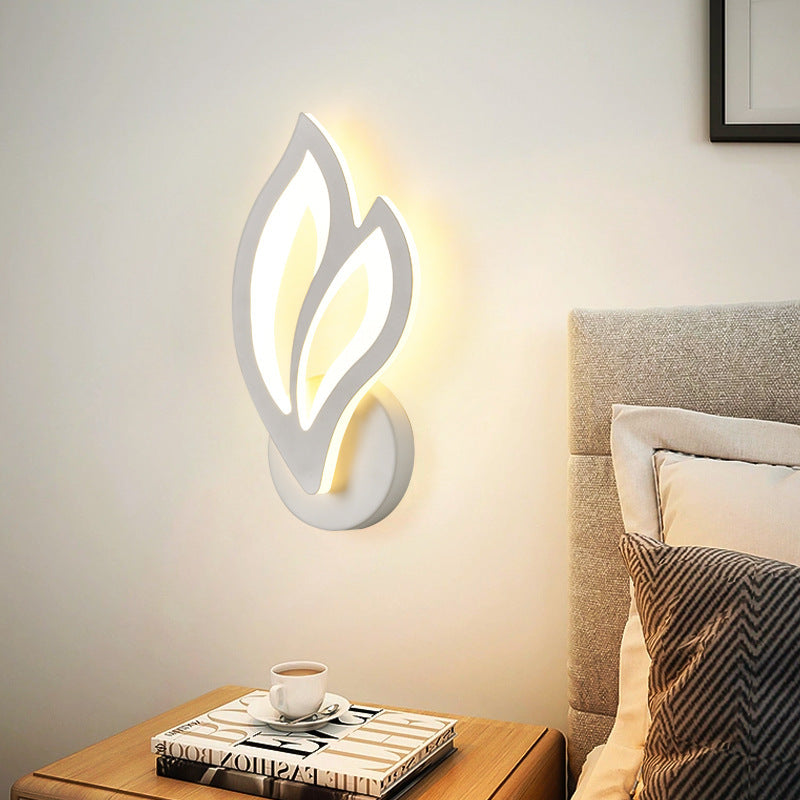 Modern Minimalist Iron Wall Lamp – Stylish Bedside & Staircase Lighting