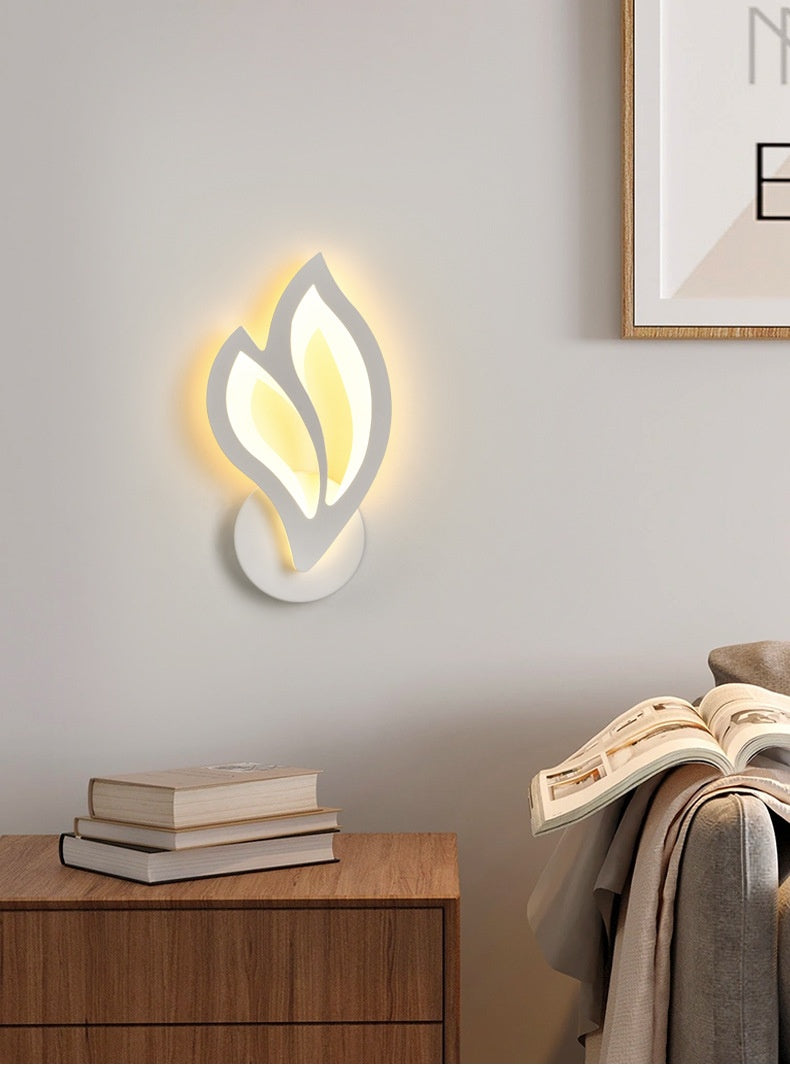 Modern Minimalist Iron Wall Lamp – Stylish Bedside & Staircase Lighting