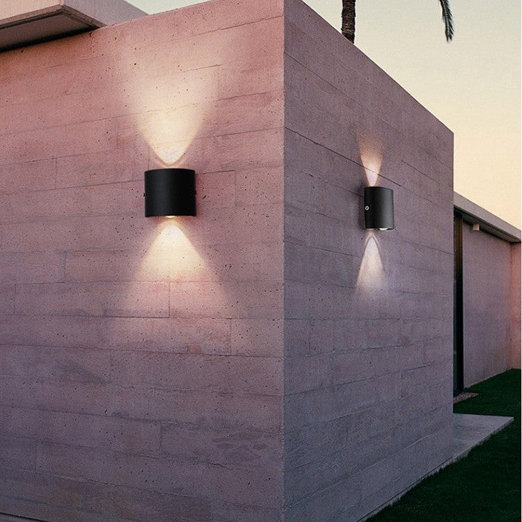 LED Wall Lamp Outdoor – Waterproof IP65 Warm Light for Garden, Villa & Hotel
