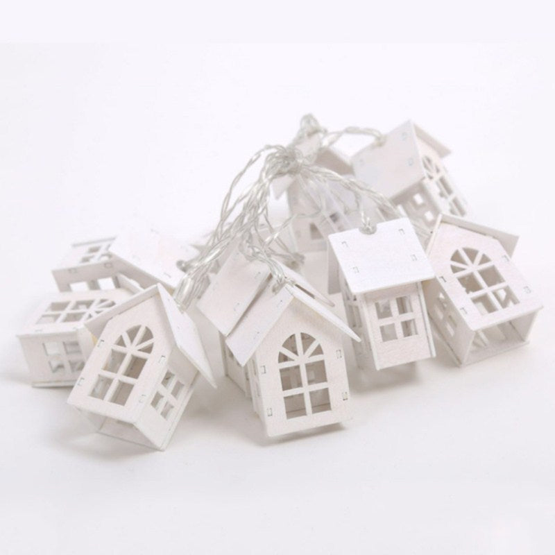 Nordic Small House Wooden LED Lighting Chain – Warm White, Battery/USB